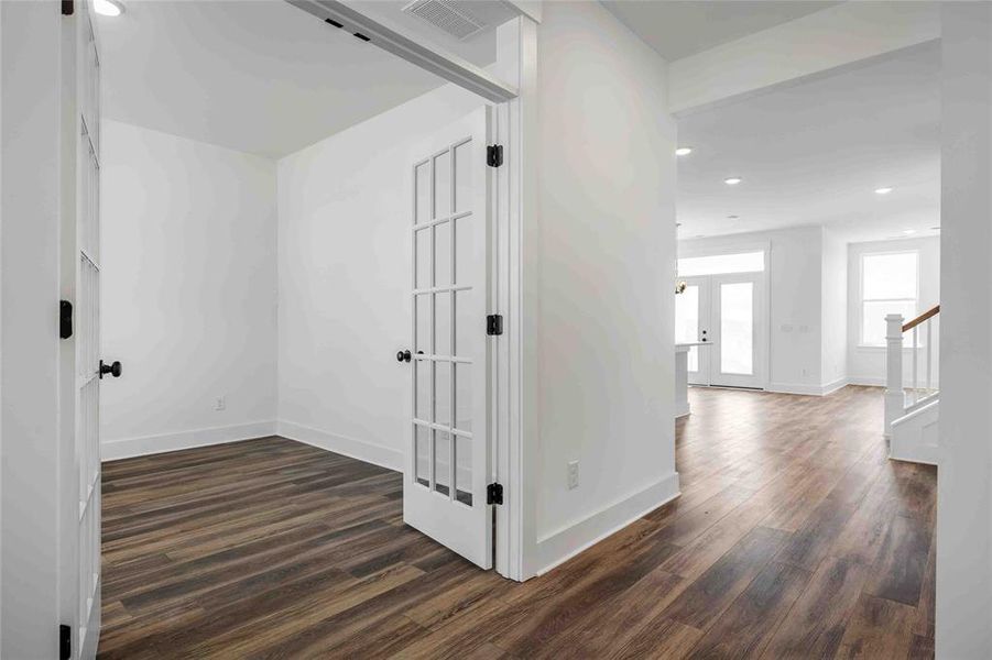 Spacious, unfurnished interior of a new home in Heartland, Heartland (Image 18). Spacious, unfurnished interior of a new home in Heartland, Heartland (Image 18).