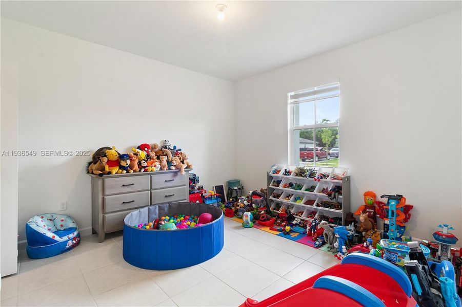 Furnished interior view inside a new home in , Homestead (Image 16).