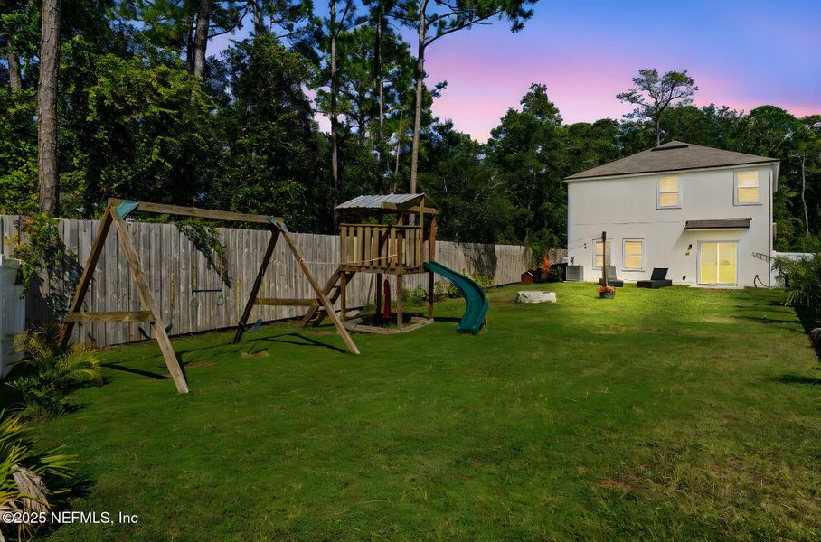 Image 63 of a home in Ravenswood Village.