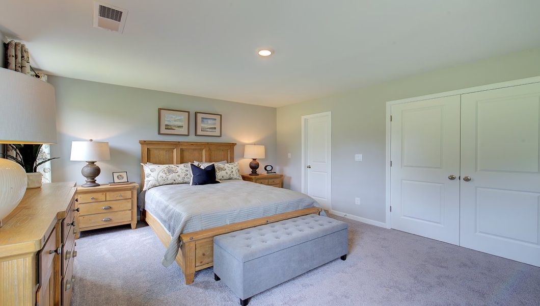 Furnished interior view inside a new home in Valleywood Farms, Waynesville (Image 17).