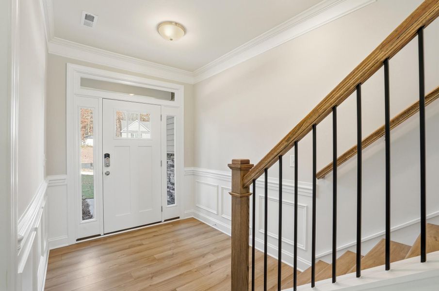 Spacious, unfurnished interior of a new home in Grier Meadows, Charlotte (Image 19).