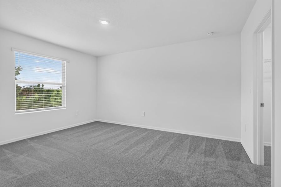 Representative unfurnished interior of a home built from the Kingfisher by Taylor Morrison in Waterstone, Groveland (Image 29).