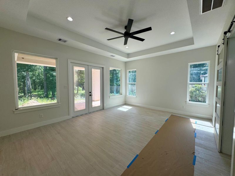 Spacious, unfurnished interior of a new home in , Splendora (Image 39).