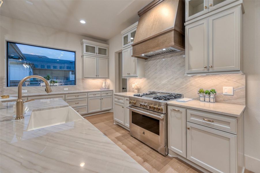 Farm house oversized kitchen sink Farm house oversized kitchen sink