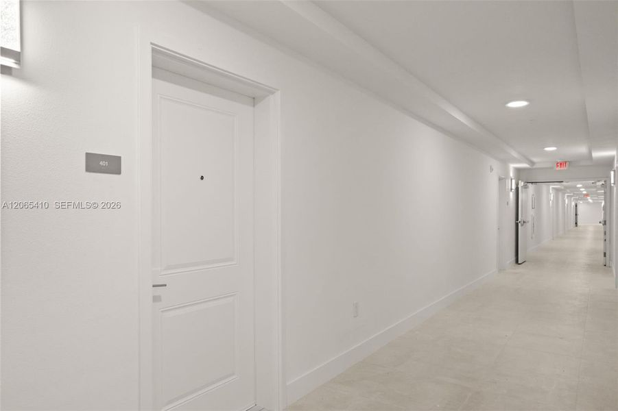 Spacious, unfurnished interior of a new home in , Orlando (Image 41).