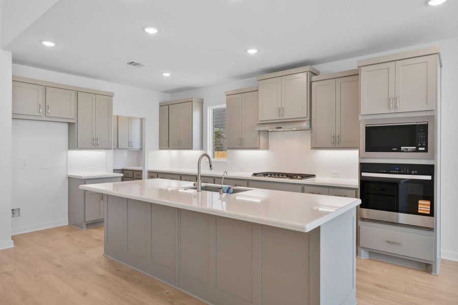 Center Island in Kitchen Center Island in Kitchen