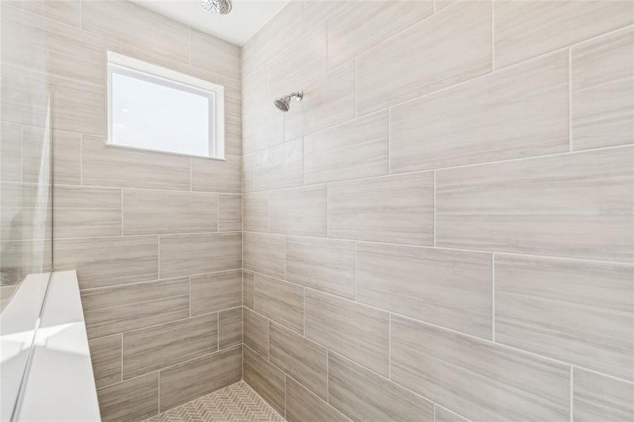 Close-up of interior finishes inside a home in Weslyn Park in Sunbridge 34', St. Cloud (Image 20).