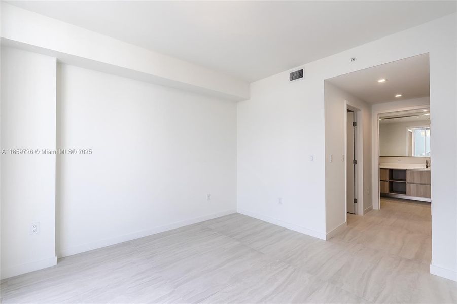 Spacious, unfurnished interior of a new home in , Miami (Image 67). Spacious, unfurnished interior of a new home in , Miami (Image 67).