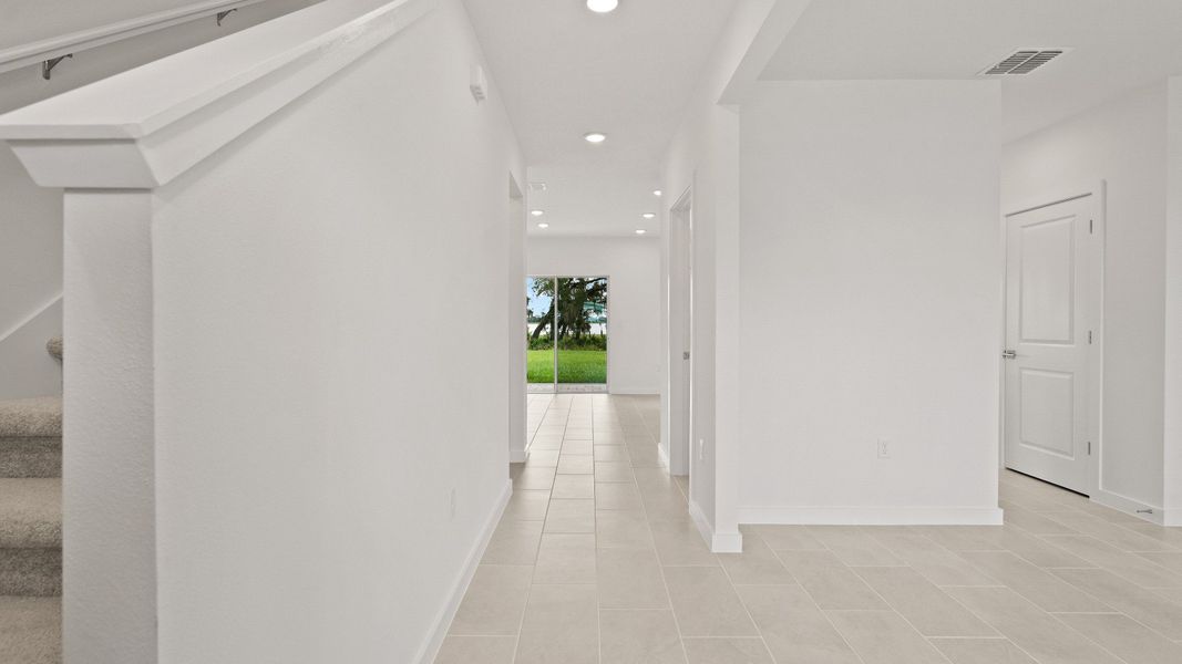 Highbourne Entry by DRB Homes in Willowbrook North located in Winter Haven, FL. Highbourne Entry by DRB Homes in Willowbrook North located in Winter Haven, FL.