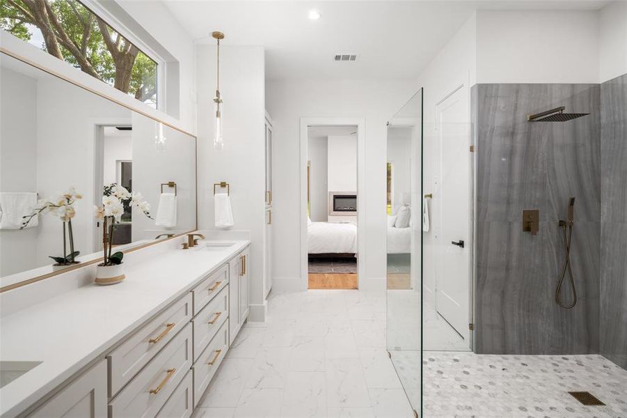 Furnished interior view inside a new home in , Dallas (Image 32).