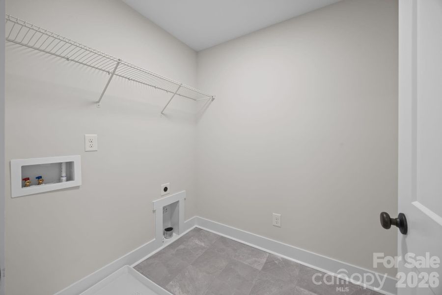 Spacious, unfurnished interior of a new home in , Gastonia (Image 34).