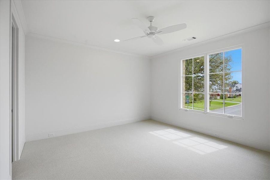 Spacious, unfurnished interior of a new home in , Dallas (Image 20).