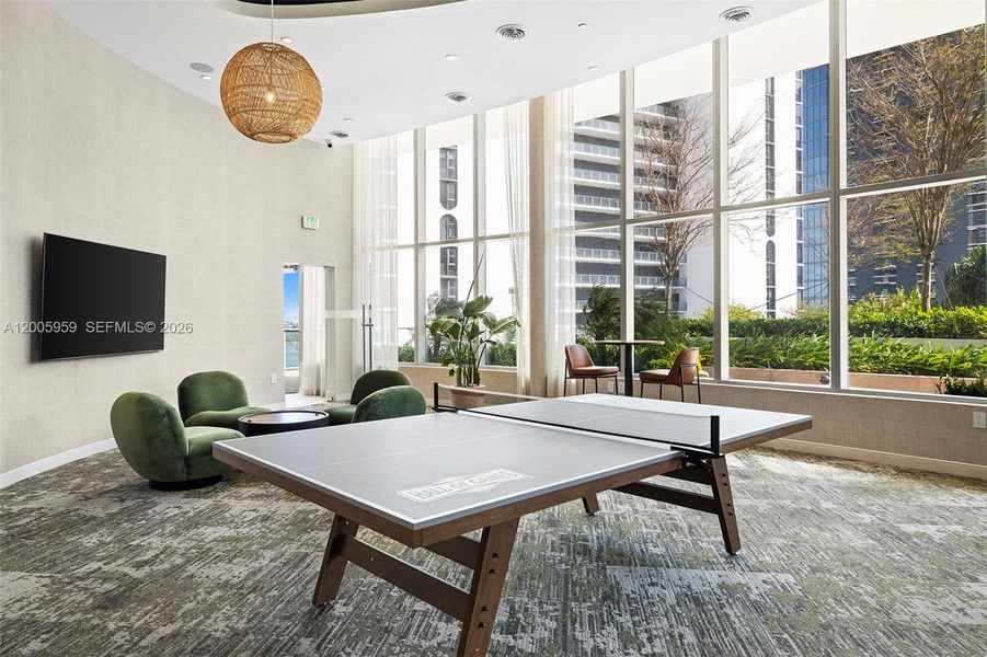 Community amenities in , Miami (Image 40).