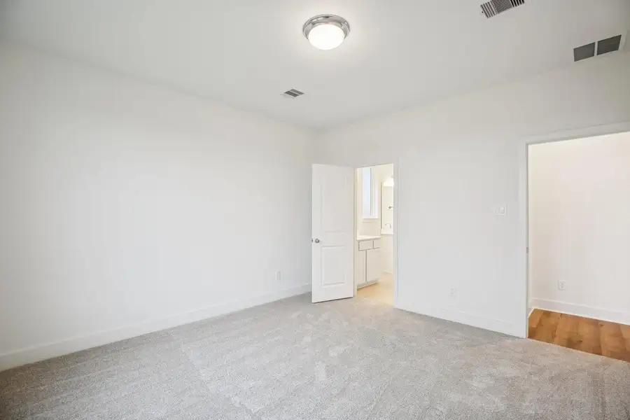 Primary Bed Primary Bed