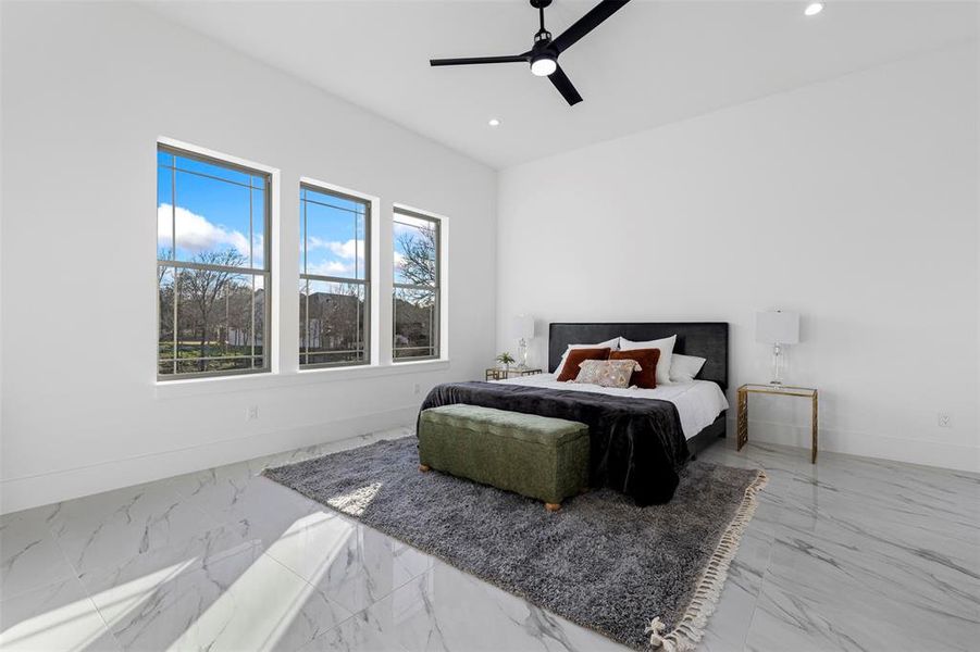 Furnished interior view inside a new home in , Rockwall (Image 10).