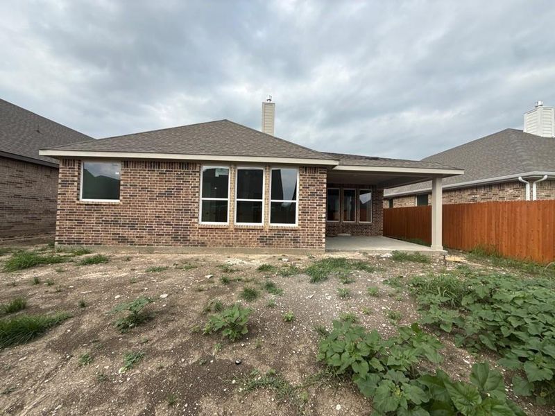 Exterior details and patio area of a home in Morningstar, Aledo (Image 3).