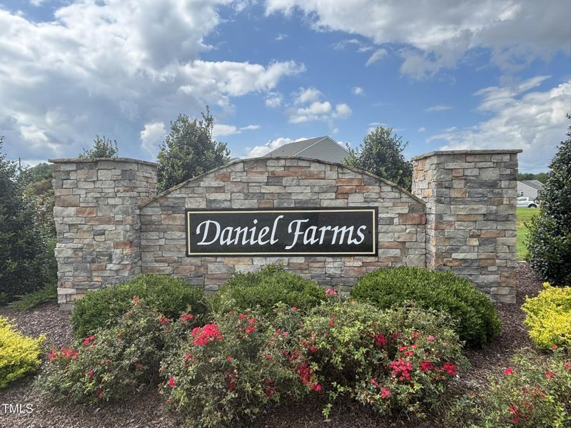 Welcome to Daniel Farms