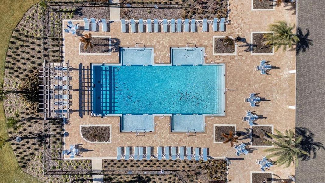 Community amenities in Tohoqua Reserve, Kissimmee (Image 29).