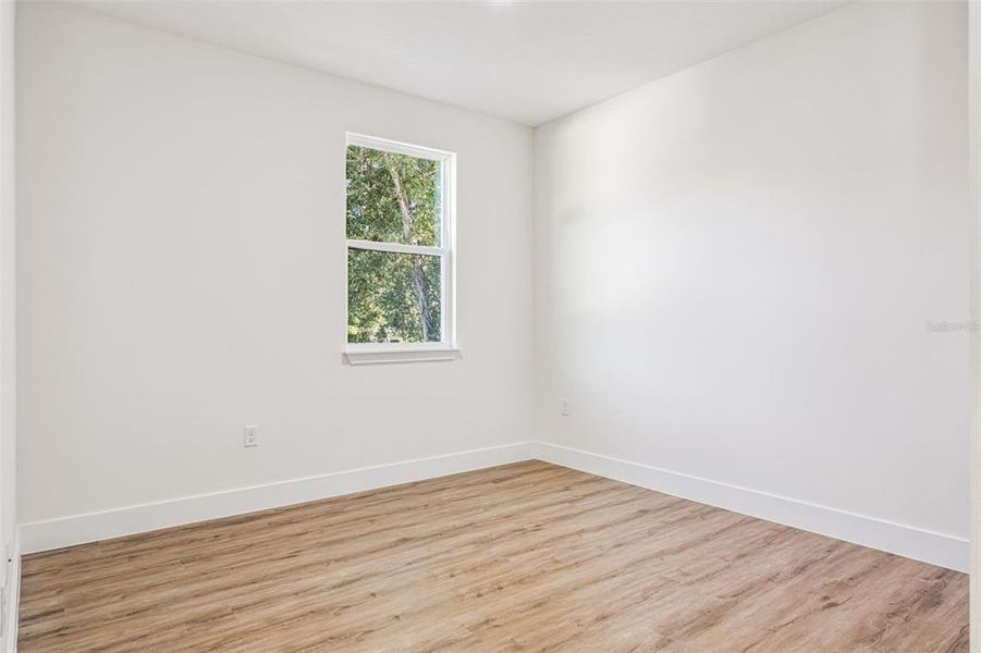 Spacious, unfurnished interior of a new home in , Belle Isle (Image 22).