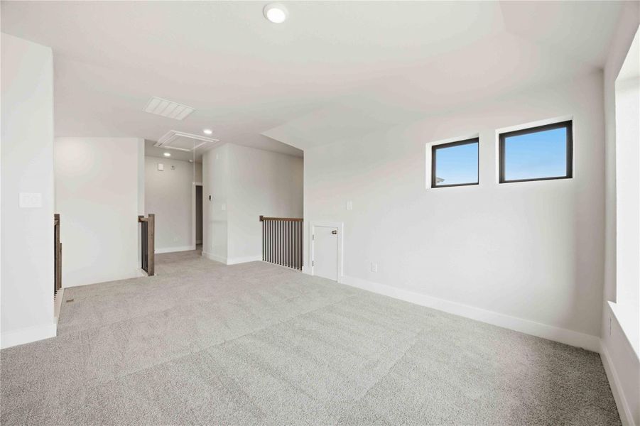 Spacious, unfurnished interior of a new home in Ellwood, Iowa Colony (Image 32). Spacious, unfurnished interior of a new home in Ellwood, Iowa Colony (Image 32).
