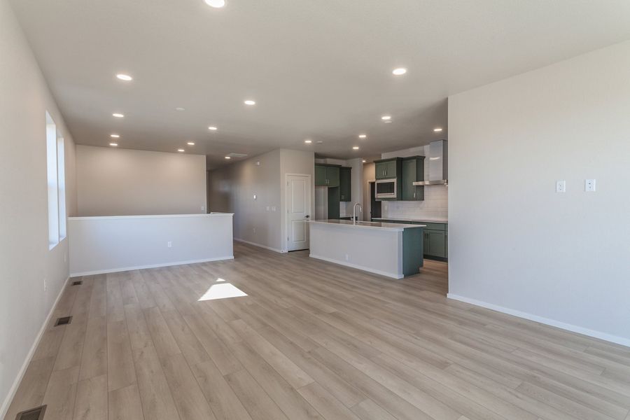 Spacious, unfurnished interior of a new home in Prairie Song, Windsor (Image 24).