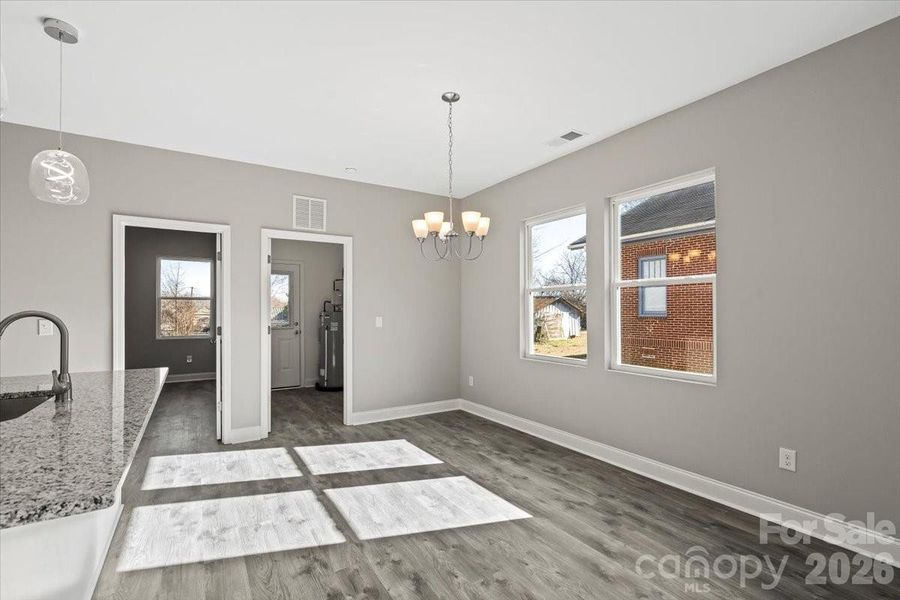 Spacious, unfurnished interior of a new home in , Shelby (Image 28).
