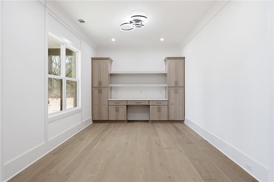 Spacious, unfurnished interior of a new home in , Monroe (Image 29).