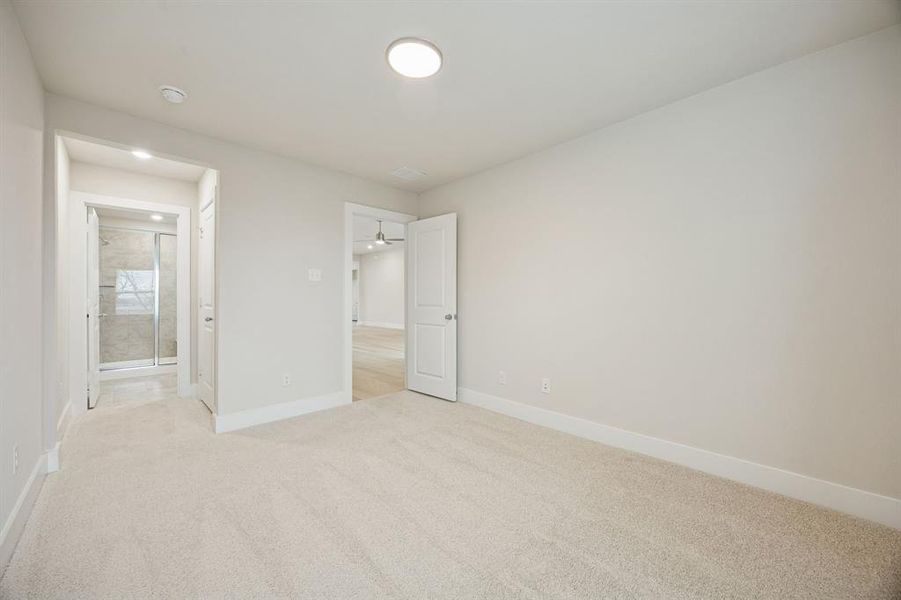 Spacious, unfurnished interior of a new home in Hadley Farms, Godley (Image 26).