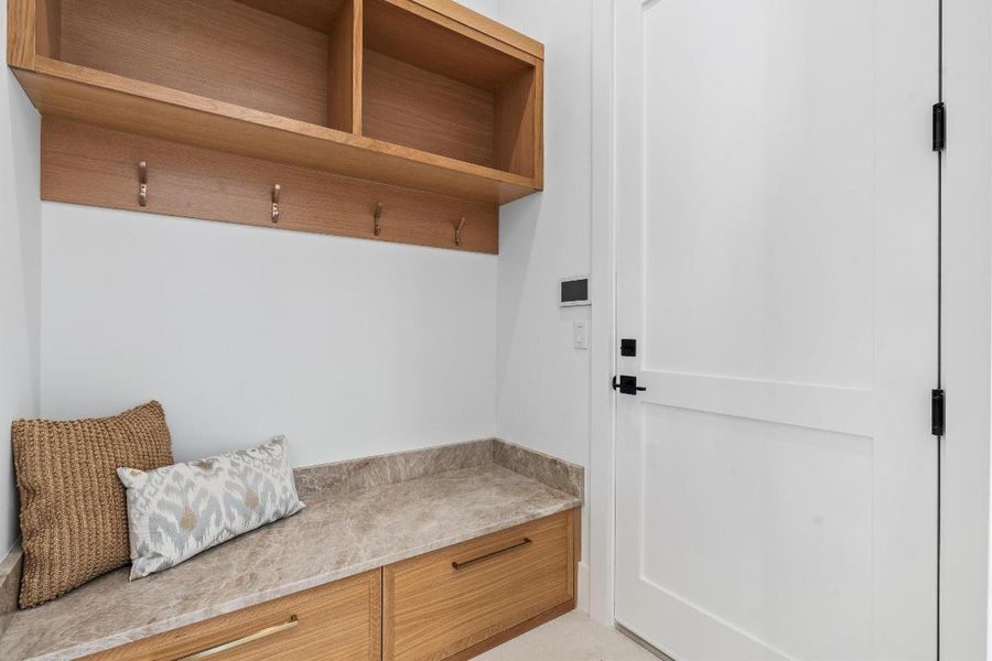 20-11331 Avery Road PBG FL-115