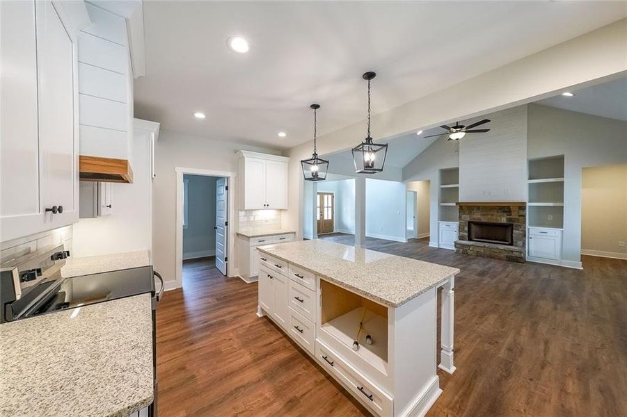 Furnished interior view inside a new home in , Rockmart (Image 6).