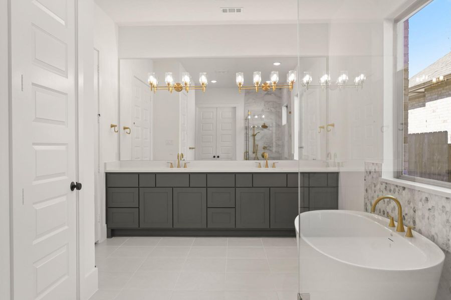 Furnished interior view inside a new home in Weston Lakes, Fulshear (Image 9).