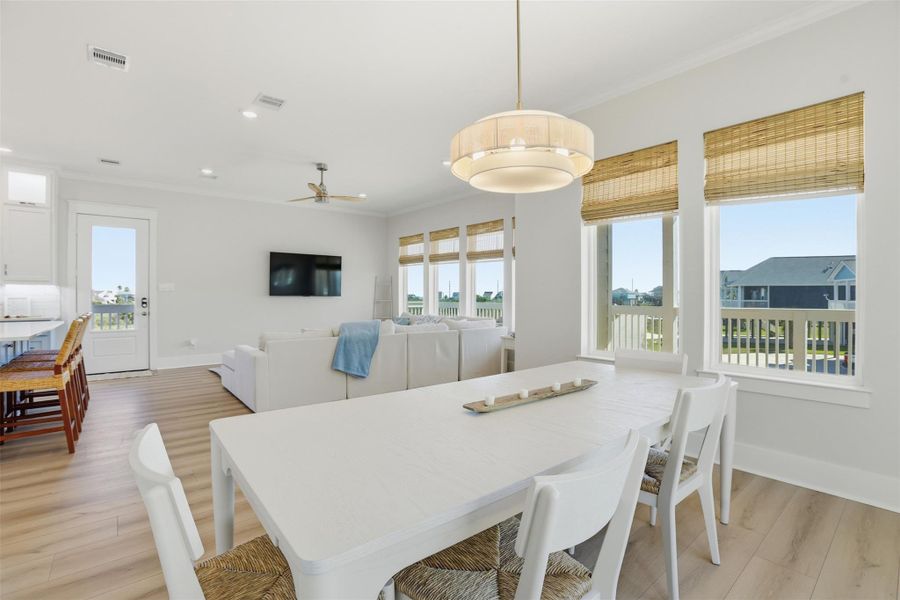 Furnished interior view inside a new home in , Galveston (Image 16).