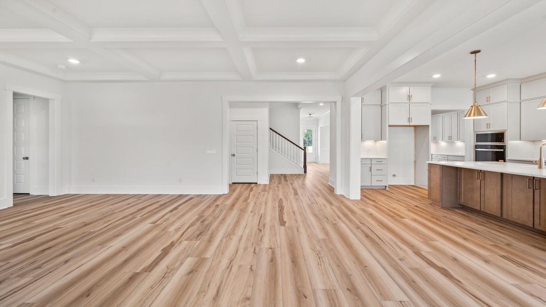 Spacious, unfurnished interior of a new home in Pamlico Terrace, Awendaw (Image 27).