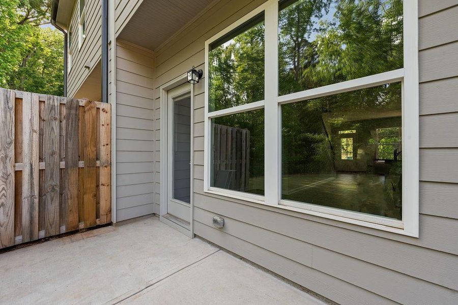 Exterior details and patio area of a home in , Lawrenceville (Image 17).