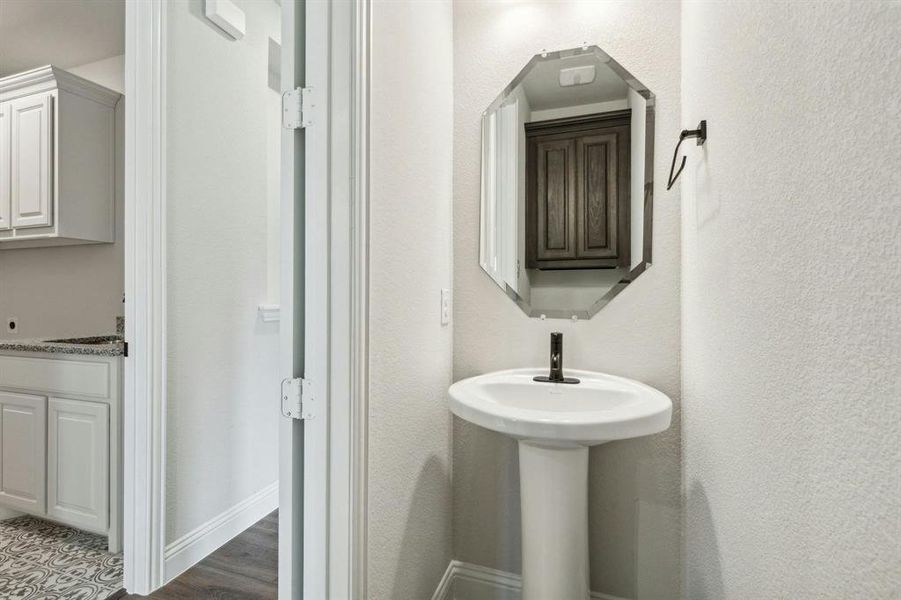 Furnished interior view inside a new home in Stoney Creek, Sunnyvale (Image 14). Furnished interior view inside a new home in Stoney Creek, Sunnyvale (Image 14).