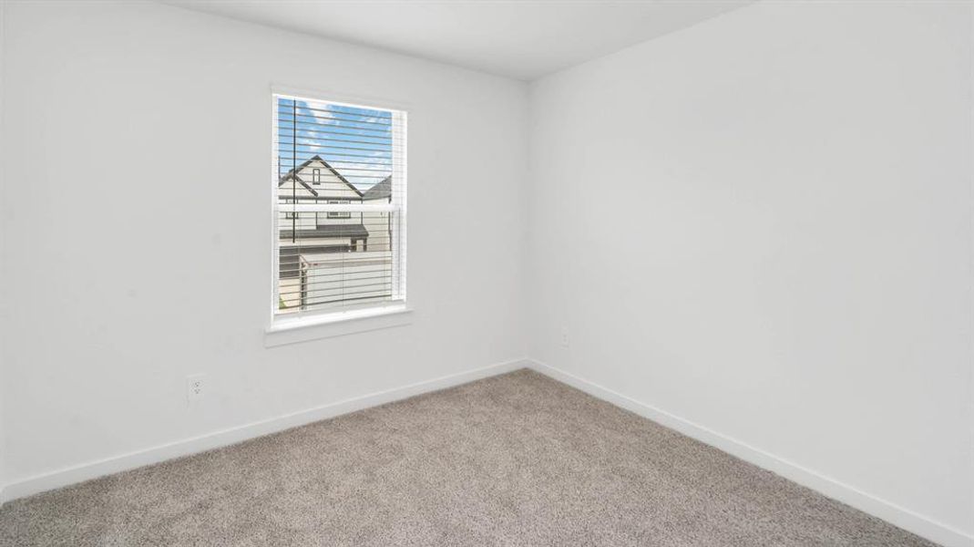 Spacious, unfurnished interior of a new home in Hanolley Hills, Sherman (Image 3).
