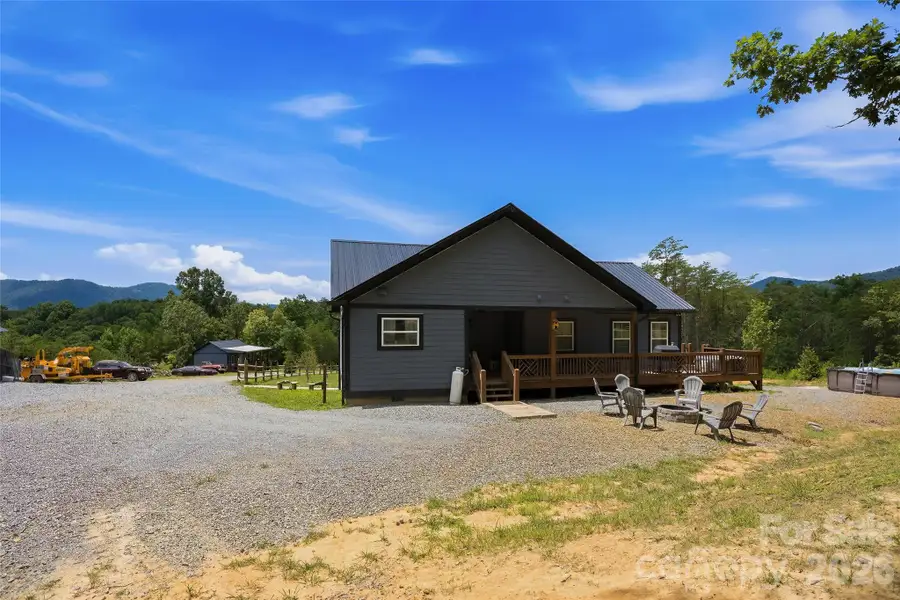 Image 43 of a home in .