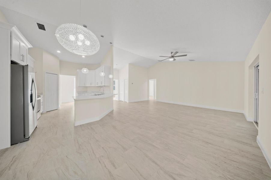 Spacious, unfurnished interior of a new home in , Fort Pierce (Image 22).