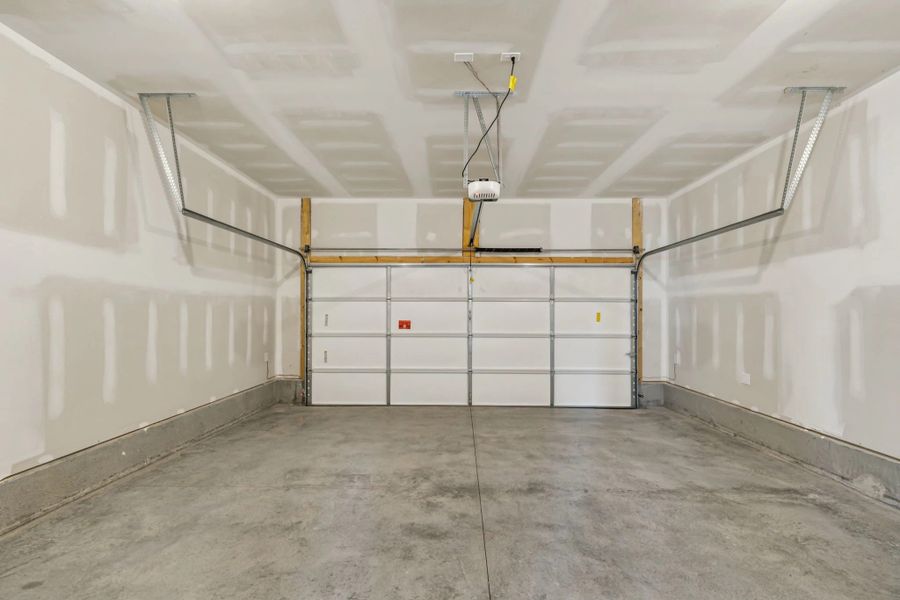 Image 42 of a home in Cades Bluff.