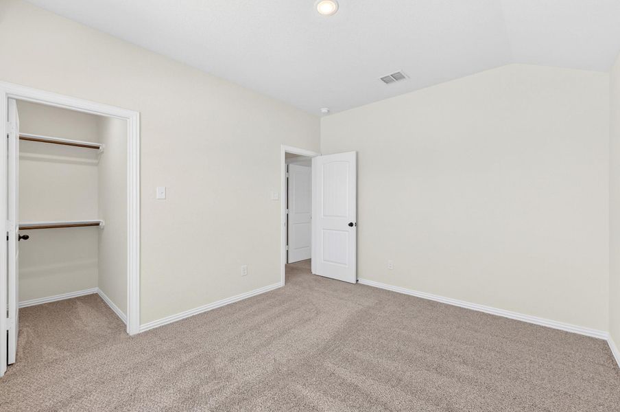 Spacious, unfurnished interior of a new home in , Belton (Image 23).