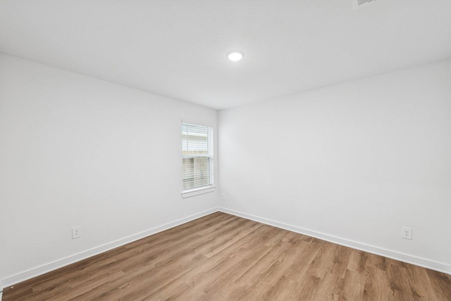 Spacious, unfurnished interior of a new home in Moran Ranch, Willis (Image 12).