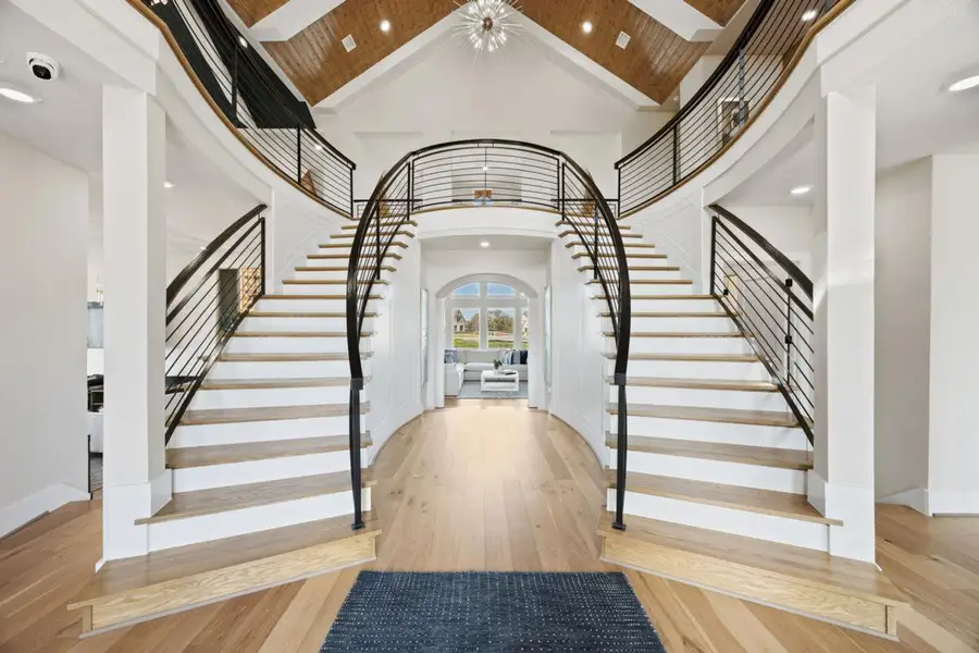 Image 11 of a home in Park Place.