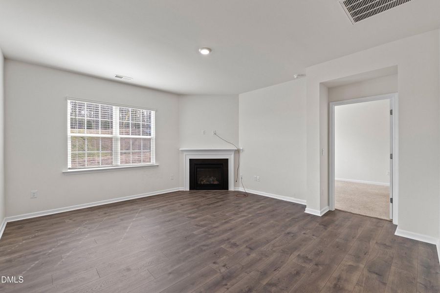 25-341 Red Brick St_3456