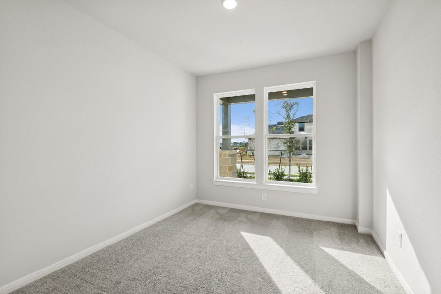 Spacious, unfurnished interior of a new home in Jubilee, Hockley (Image 14).