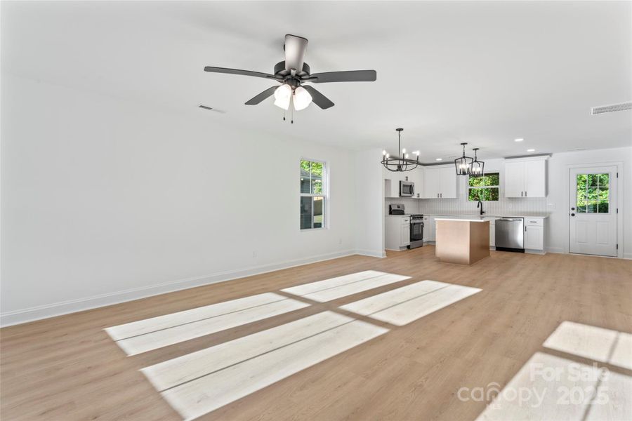 Image 20 of a home in .