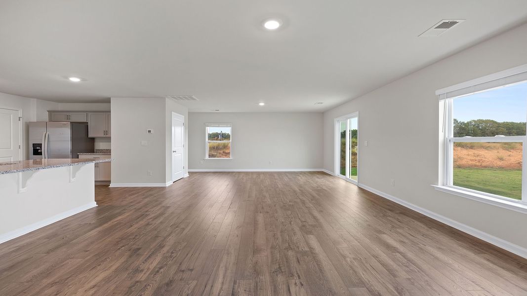 Spacious, unfurnished interior of a new home in Harrier Point, Woodruff (Image 24).