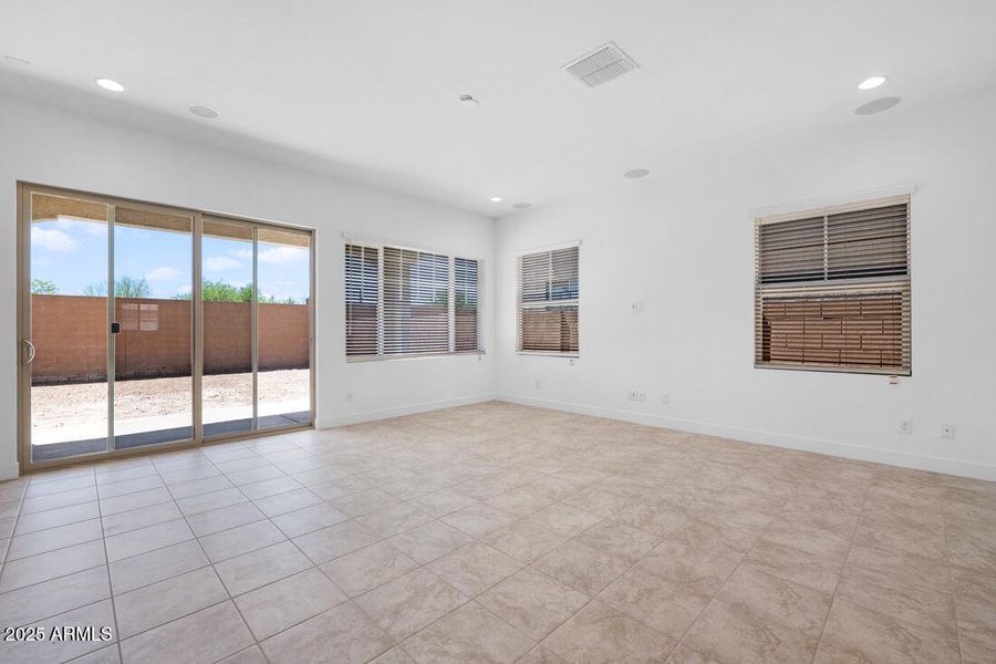 7645 W Crabapple Drive ~ Ready Now