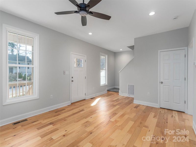 Spacious, unfurnished interior of a new home in , Asheville (Image 20).