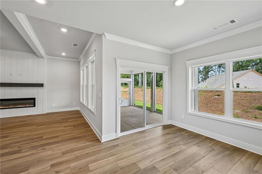 Spacious, unfurnished interior of a new home in Fowler Farms, Auburn (Image 21).