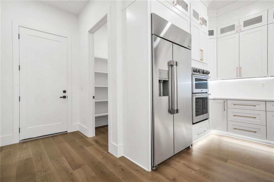 Furnished interior view inside a new home in , Atlanta (Image 7).